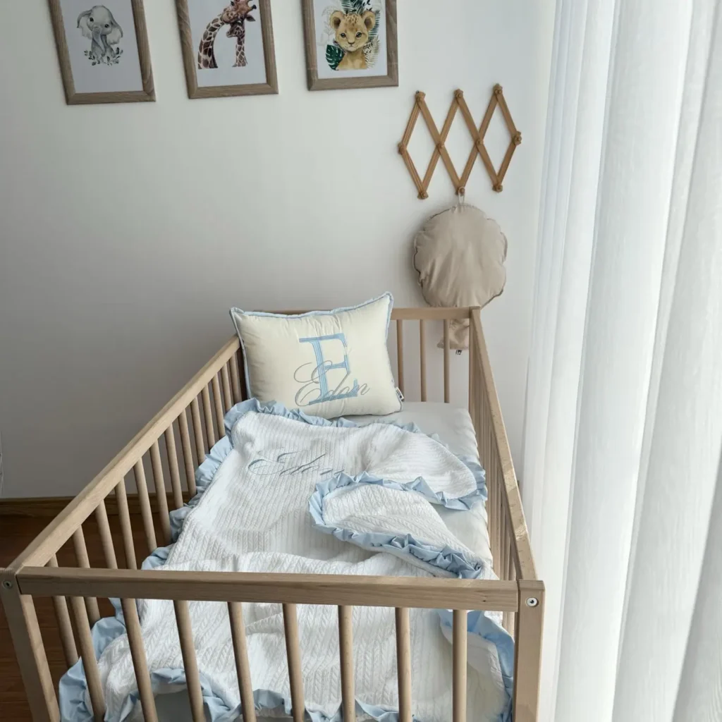 Initial Pillow and Blanket Set